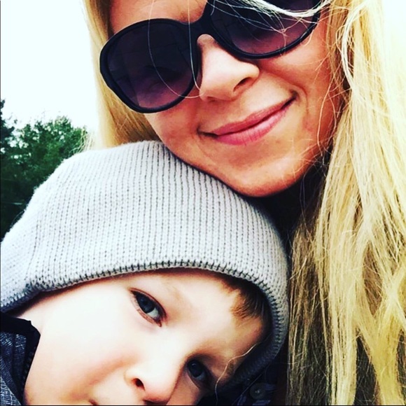 Meet your Posher, Courtney - Picture 12 of 16